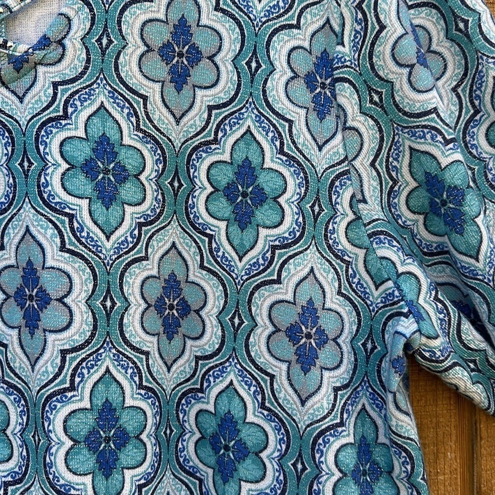 Ruby Rd Plus size Top with Design size 2X - Picture 3 of 7